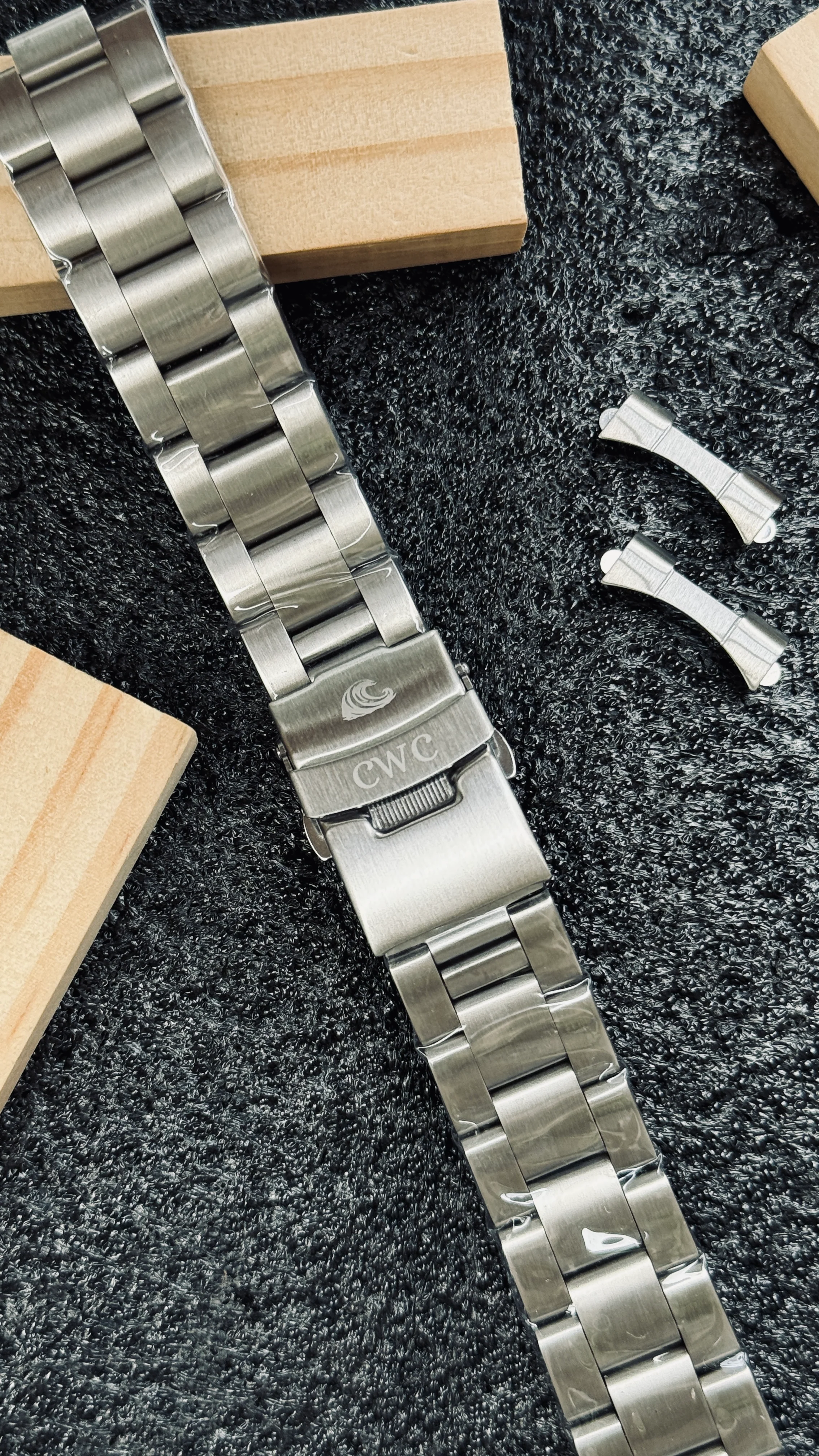 Coromandel Watch Co -  Oyster Bracelet - Stainless Steel  Solid Links Curved End - 20MM - Image 5